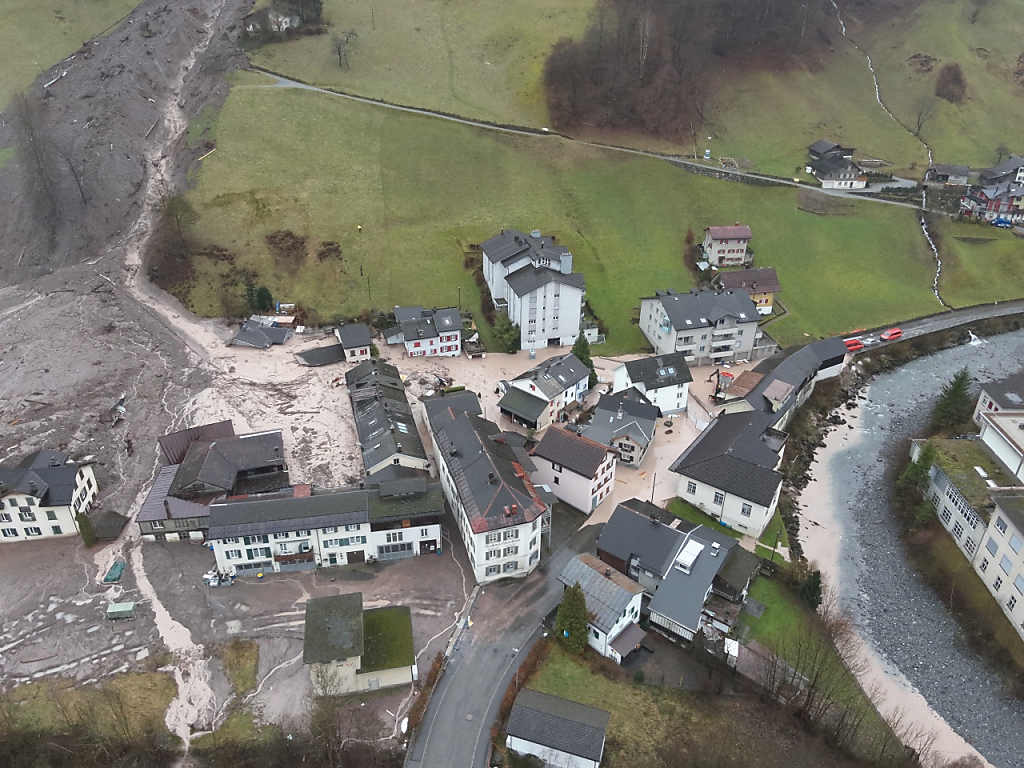 Die rund 30 nach dem neuerlichen Erdrutsch in Schwanden Evakuierten können bis zum Ende des Jahres wohl nicht in ihre Häuser zurückkehren.