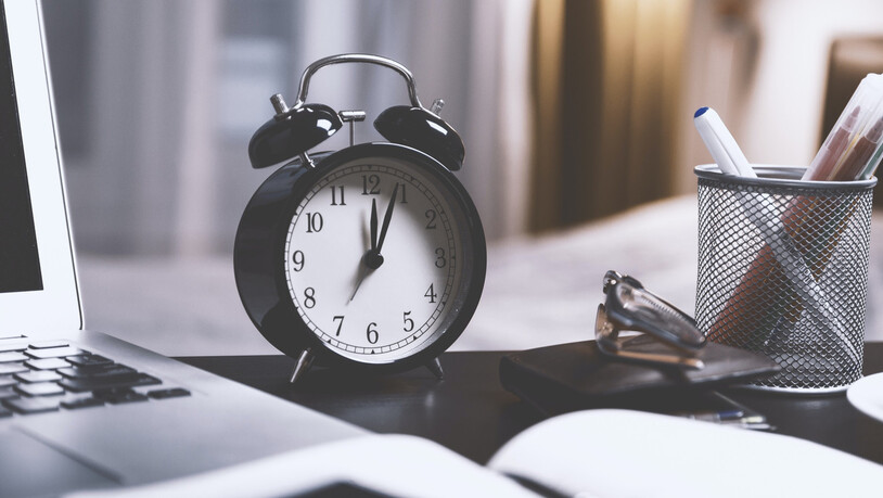 Deadline setzen: Grössere Projekte sollten in kleine Häppchen eingeteilt werden.