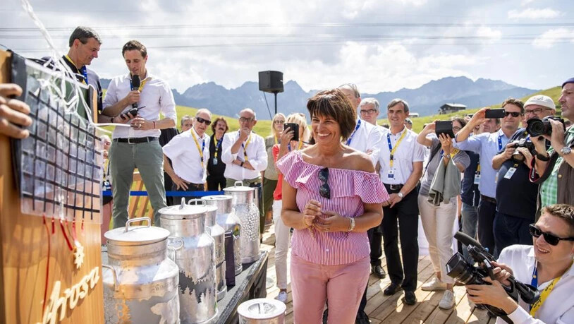 SCHWEIZ EROEFFNUNG BAERENPARK