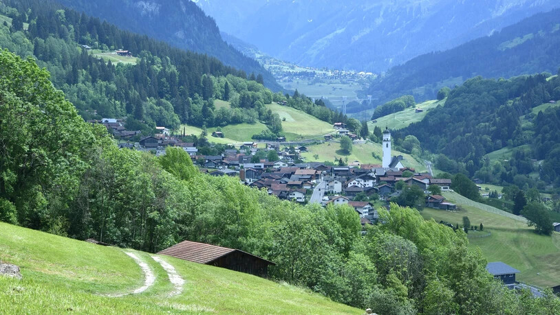 Der Klosterser Schulrat hatte im vergangenen Oktober eine Neuausrichtung der Schulstandorte mit einer Konzentration auf die Schulanlagen in Klosters Platz und Serneus beschlossen. Dorf Saas Prättigau
