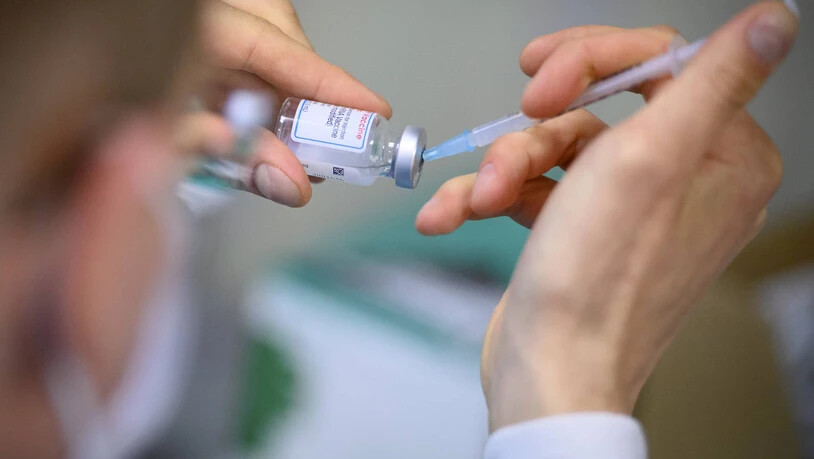 SCHWEIZ CORONAVIRUS IMPFZENTRUM MONTREUX