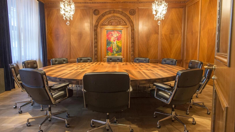 Blick in den Denkmalgeschützten Bankratssaal am Hauptsitz der Graubündner Kantonalbank in Chur.