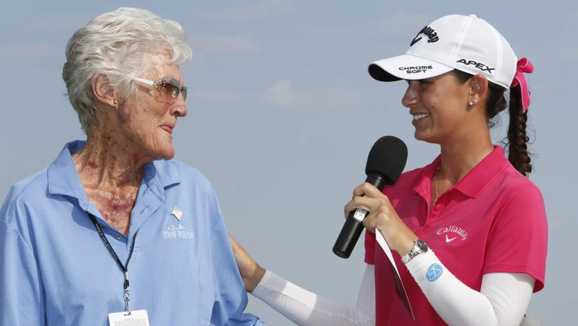 Die Golferin Kathy Whitworth (links), Rekordsiegerin auf der Damen-Profi-Tour, ist am Samstag im Alter von 83 Jahren gestorben. Das berichteten am Sonntag US-Medien sowie die Turnierserie Ladies Professional Golf Association (LPGA) unter Berufung auf…