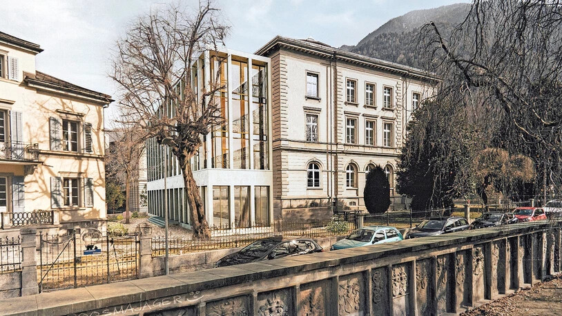 Blick in die Zukunft: So soll das Staatsgebäude an der Churer Grabenstrasse künftig aussehen, wenn die Stimmbevölkerung dem notwendigen Kredit zustimmt. Blick in die Zukunft: So soll das Staatsgebäude an der Churer Grabenstrasse künftig aussehen, wenn die Stimmbevölkerung dem notwendigen Kredit zustimmt.