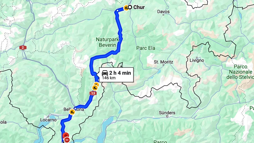 Auf die Minute genau: Für die Strecke Chur bis Lugano rechnet Google Maps mit 2 Stunden und 4 Minuten, ausserdem werden vier Baustellen angezeigt.