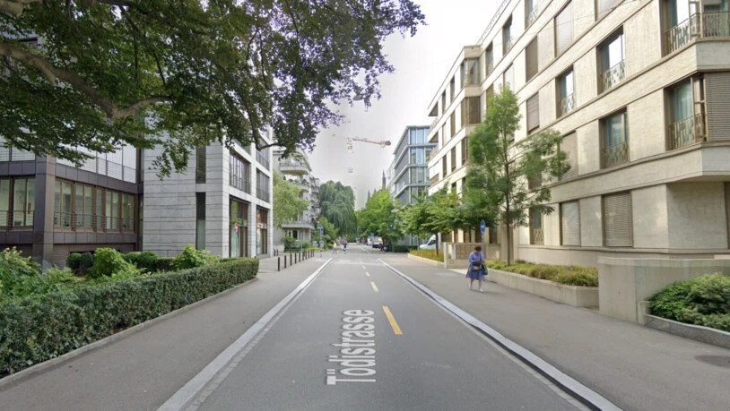 Fadengerade: Die Tödistrasse in Zürich ist gut 600 Meter lang und 69,3 Kilometer Luftlinie von ihrem Namensgeber entfernt.