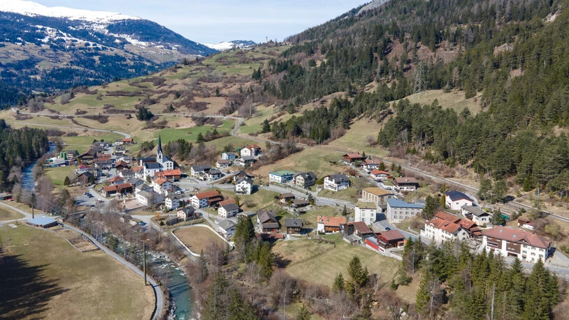 Gute Neuigkeiten: Das Dorf Surava dürfte demnächst nicht mehr Teil der Planungszone rund um den Brienzer Rutsch sein. Gute Neuigkeiten: Das Dorf Surava dürfte demnächst nicht mehr Teil der Planungszone rund um den Brienzer Rutsch sein.