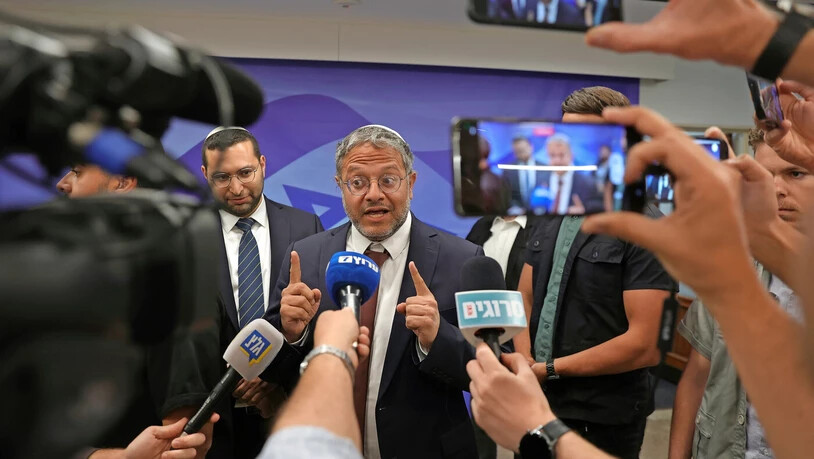 Kennt kein Pardon: Israels Sicherheitsminister Itamar Ben-Gvir, hier an einer Pressekonferenz, hat die Polizei auf ein Video der Pädagogin Intisar Hijazi aufmerksam gemacht. Kennt kein Pardon: Israels Sicherheitsminister Itamar Ben-Gvir, hier an einer Pressekonferenz, hat die Polizei auf ein Video der Pädagogin Intisar Hijazi aufmerksam gemacht.