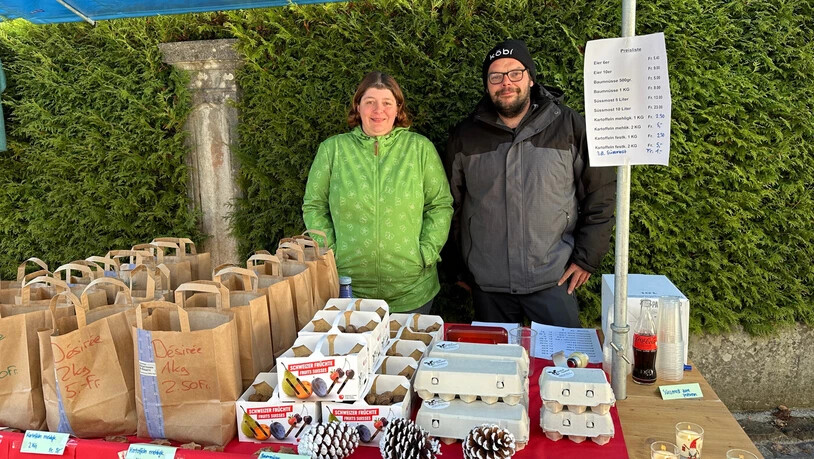 Feines vom Bauernhof: Michaela und Köbi Hefti verkaufen Bauernhofprodukte wie Eier oder Kartoffeln. 