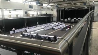 Das Bündner Parlament tagt in der Churer Stadthalle.