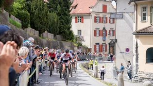 Spezielles Bild: Die Mountainbikecracks auf dem Weg durch Chur.