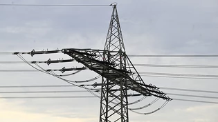 Eine Kommission des Nationalrates will bedeutende Stahl- und Aluminiumproduzenten von Stromkosten entlasten, und dies während vier Jahren. (Themenbild)