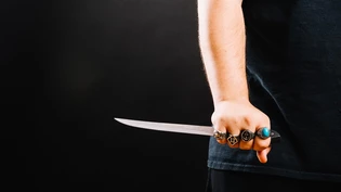 Schmerzhaft: In Schwanden hat eine Frau einen Mann mit einem Messer verletzt.