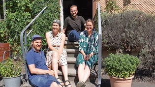 Ein zusammengeschweisstes Team: Melanie Kempf und Christine Breuer sowie Sebastian Funck und Christian Meyer (jeweils von links) kennen sich schon länger aus der Zürcher Gastronomie und freuen sich über ihr neues gemeinsames Projekt. 