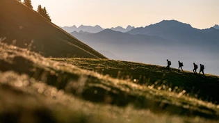 Herbststimmung: Wenn die Sommersaison zu Ende geht, lohnt sich eine letzte Wanderung in den Bergen.