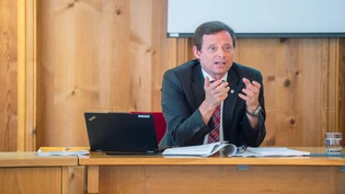 Erschüttert: Stadtrat Patrik Degiacomi haben einige Ergebnisse der Umfrage bei der Churer Jugend schockiert.