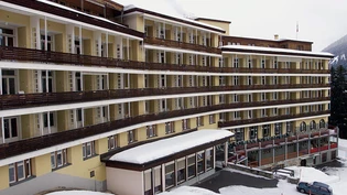 In der ehemaligen Thurgauer Schaffhauser Höhenklinik in Davos-Platz kam es im Küchenbereich zu einem Brand. In der ehemaligen Thurgauer Schaffhauser Höhenklinik in Davos-Platz kam es im Küchenbereich zu einem Brand.
