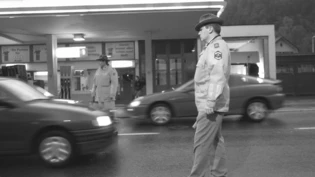 Die Kantonspolizei St. Gallen konnte bei Kontrollen am Samstagabend zwei Fahrer unter Drogen- beziehungsweise Alkoholeinfluss stoppen. Die Kantonspolizei St. Gallen konnte bei Kontrollen am Samstagabend zwei Fahrer unter Drogen- beziehungsweise Alkoholeinfluss stoppen.