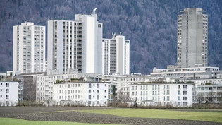 In Chur wohnen die meisten Einwohner in 1-Zimmer-Wohnungen. Hochhäuser Hochhaus Chur Lacuna Quartier Wohnen Wohnungen