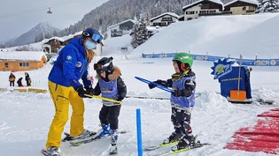 Schweizer Skischule Schneesportschule Davos Kinder Bolgen Unterricht Schule Skifahren lernen 