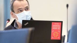 Medienorientierung des Gesundheitsamt Graubünden zum Coronavirus, der Stand der Impfungen und den Coronatests in den Schulen. Gesundheitsamt Graubünden Coronavirus Corona Corona Test Pandemie Impfungen Coronatest Schule Stadtschule Chur Medienorientierung Grossratsgebäude Wir testen