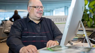 Martin Cabalzar, Chefredaktor der romanischen Zeitung «La Quotidiana». Bild Yanik Bürkli Martin Cabalzar, Chefredaktor der romanischen Zeitung «La Quotidiana». Bild Yanik Bürkli