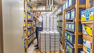 Stadtarchivar Ulf Wendler kämpft sich durch ein Magazin im Keller des Churer Rathauses. Stadtarchivar Ulf Wendler kämpft sich durch ein Magazin im Keller des Churer Rathauses.