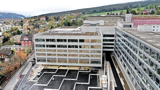 Im Plan: Das neue Hauptgebäude H1 bringt auch für Besucher markante Änderungen mit sich. Mit der Eröffnung von H1 im April wird der Haupteingang zum Kantonsspital an der Loëstrasse zu finden sein.