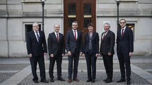 v. l. n. r. Hansjörg Dürst, Ratsschreiber; Kaspar Becker, Regierungsrat; Benjamin Mühlemann, Landesstatthalter; Marianne Lienhard, Landammann; Andrea Bettiga, Regierungsrat; Markus Heer, RegierungsratHansjörg Dürst, Ratsschreiber; Kaspar Becker, Regierungsrat; Benjamin Mühlemann, Landesstatthalter; Marianne Lienhard, Landammann; Andrea Bettiga, Regierungsrat; Markus Heer, Regierungsrat v. l. n. r. Hansjörg Dürst, Ratsschreiber; Kaspar Becker, Regierungsrat; Benjamin Mühlemann, Landesstatthalter; Marianne Lienhard, Landammann; Andrea Bettiga, Regierungsrat; Markus Heer, RegierungsratHansjörg Dürst, Ratsschreiber; Kaspar Becker, Regierungsrat; Benjamin Mühlemann, Landesstatthalter; Marianne Lienhard, Landammann; Andrea Bettiga, Regierungsrat; Markus Heer, Regierungsrat