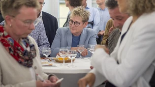 Enttäuscht: Als grosse Überraschung bei den Churer Stadtratswahlen wird Sandra Maissen nicht wiedergewählt. Bis heute nimmt sie zur Abwahl keine Stellung. Enttäuscht: Als grosse Überraschung bei den Churer Stadtratswahlen wird Sandra Maissen nicht wiedergewählt. Bis heute nimmt sie zur Abwahl keine Stellung.