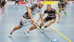 Sorgt für den Umschwung: Alligators Mike Jäger glänzt im Bündner Derby als Doppeltorschütze. Sorgt für den Umschwung: Alligators Mike Jäger glänzt im Bündner Derby als Doppeltorschütze.