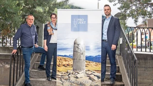 Zwischenbilanz gezogen: Baukommissionspräsident Reto Küng, Projektleiterin Nina Vuillemin und Verwaltungsratspräsident Andreas Riedi von den Bergbahnen Chur-Dreibündenstein (von links) sind zuversichtlich, dass es mit dem Projekt «Uffa» klappt. Zwischenbilanz gezogen: Baukommissionspräsident Reto Küng, Projektleiterin Nina Vuillemin und Verwaltungsratspräsident Andreas Riedi von den Bergbahnen Chur-Dreibündenstein (von links) sind zuversichtlich, dass es mit dem Projekt «Uffa» klappt.
