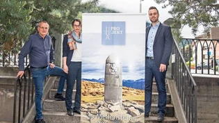 Voller Tatendrang:
Projektleiterin Nina Vuillemin (Mitte), Baukommissionspräsident Reto Küng (links) und der VR-Präsident der Chur- Bergbahnen (BCD) Andreas Riedi informierten letzte Woche über den aktuellen Stand der neuen Brambrüeschbahn. Voller Tatendrang:
Projektleiterin Nina Vuillemin (Mitte), Baukommissionspräsident Reto Küng (links) und der VR-Präsident der Chur- Bergbahnen (BCD) Andreas Riedi informierten letzte Woche über den aktuellen Stand der neuen Brambrüeschbahn.