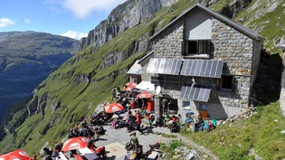 Sie soll umgebaut werden: Die Glärnischhütte genügt den Ansprüchen an eine SAC-Hütte nicht mehr. Sie soll umgebaut werden: Die Glärnischhütte genügt den Ansprüchen an eine SAC-Hütte nicht mehr.