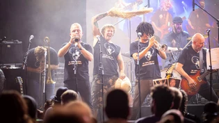Noch einmal alles geben: An der Plattentaufe im Churer Eventlokal «Loucy» feiert die Band Skafari das neue Album und ihren verstorbenen Frontmann und Bandgründer Mike Muzzarelli.