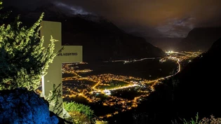 Beleuchtung zerstört: In der Nacht leuchtet es derzeit nur im Tal und nicht am Plattenkreuz. Beleuchtung zerstört: In der Nacht leuchtet es derzeit nur im Tal und nicht am Plattenkreuz.