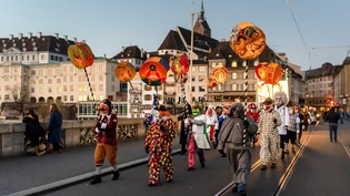 Morgenstreich: Erst 1835 erteilte der Basler Stadtmagistrat die offizielle Genehmigung für die berühmteste Fasnacht der Schweiz. Morgenstreich: Erst 1835 erteilte der Basler Stadtmagistrat die offizielle Genehmigung für die berühmteste Fasnacht der Schweiz.