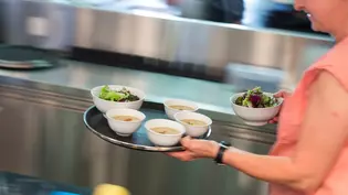 Gastrostudie: Ist der Service gut, spielt die Qualität des Essens bei den Online-Bewertungen eine weniger grosse Rolle.
Gastrostudie: Ist der Service gut, spielt die Qualität des Essens bei den Online-Bewertungen eine weniger grosse Rolle.