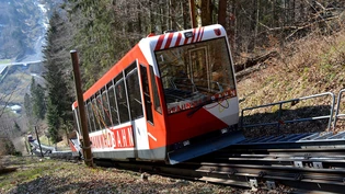 Standseilbahn oder Gondelbahn? Der Glarner Regierungsrat sagt, dass die Glarner Stimmberechtigten an der Landsgemeinde nicht darüber entscheiden dürfen. 