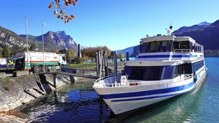 Sensible Hafenwand: Das neue Schiff MS Schwyz hat vorn eine Bugwulst (rechts), welche die Wand beschädigen könnte.