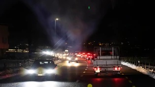 Vor allem im Feierabendverkehr: Die Fahrzeuge stauen sich in Netstal. Vor allem im Feierabendverkehr: Die Fahrzeuge stauen sich in Netstal.