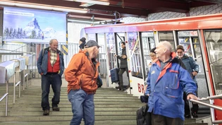Neue Bahn auf altem Trassee: Die Variante, Braunwald künftig mit einer Standseil- und einer Seilbahn zu erschliessen, ist zumindest vorerst vom Tisch.