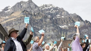 Voraussichtlich eine kurze Sache: An der Landsgemeinde werden die Stimmbürgerinnen und Stimmbürger in diesem Jahr eher nicht bis Mittag ausharren müssen. Voraussichtlich eine kurze Sache: An der Landsgemeinde werden die Stimmbürgerinnen und Stimmbürger in diesem Jahr eher nicht bis Mittag ausharren müssen.
