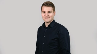 «Kein Platz für Extremisten bei uns»: Simon Toggenburger ist Präsident der Jungen SVP Glarus und distanziert sich von Rechtsextremismus.