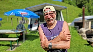 Campen ist seine Welt: Seit 35 Jahren verbringt Walter Egli den Sommer im Zelt im Oberseetal. Campen ist seine Welt: Seit 35 Jahren verbringt Walter Egli den Sommer im Zelt im Oberseetal.