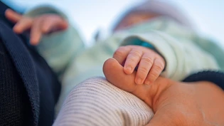 Zur Geburt geht es jetzt nach Chur: Bis auf Weiteres wird die Gebärabteilung im Spital Thusis geschlossen. Zur Geburt geht es jetzt nach Chur: Bis auf Weiteres wird die Gebärabteilung im Spital Thusis geschlossen.