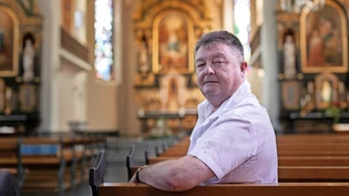 Der Priester aus Oberbayern: Seit Anfang 2023 ist Josef-Michael Karber Pfarrer in Oberurnen – bisher als stiller Schaffer; zuvor hatte er aber in der Stadtzürcher Pfarrei Liebfrauen für Schlagzeilen gesorgt. 