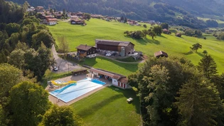Es war die letzte Sommersaison mit alter Infrastruktur: Das über 55-jährige Fideriser Schwimmbadgebäude wird durch einen Neubau ersetzt. Es war die letzte Sommersaison mit alter Infrastruktur: Das über 55-jährige Fideriser Schwimmbadgebäude wird durch einen Neubau ersetzt.