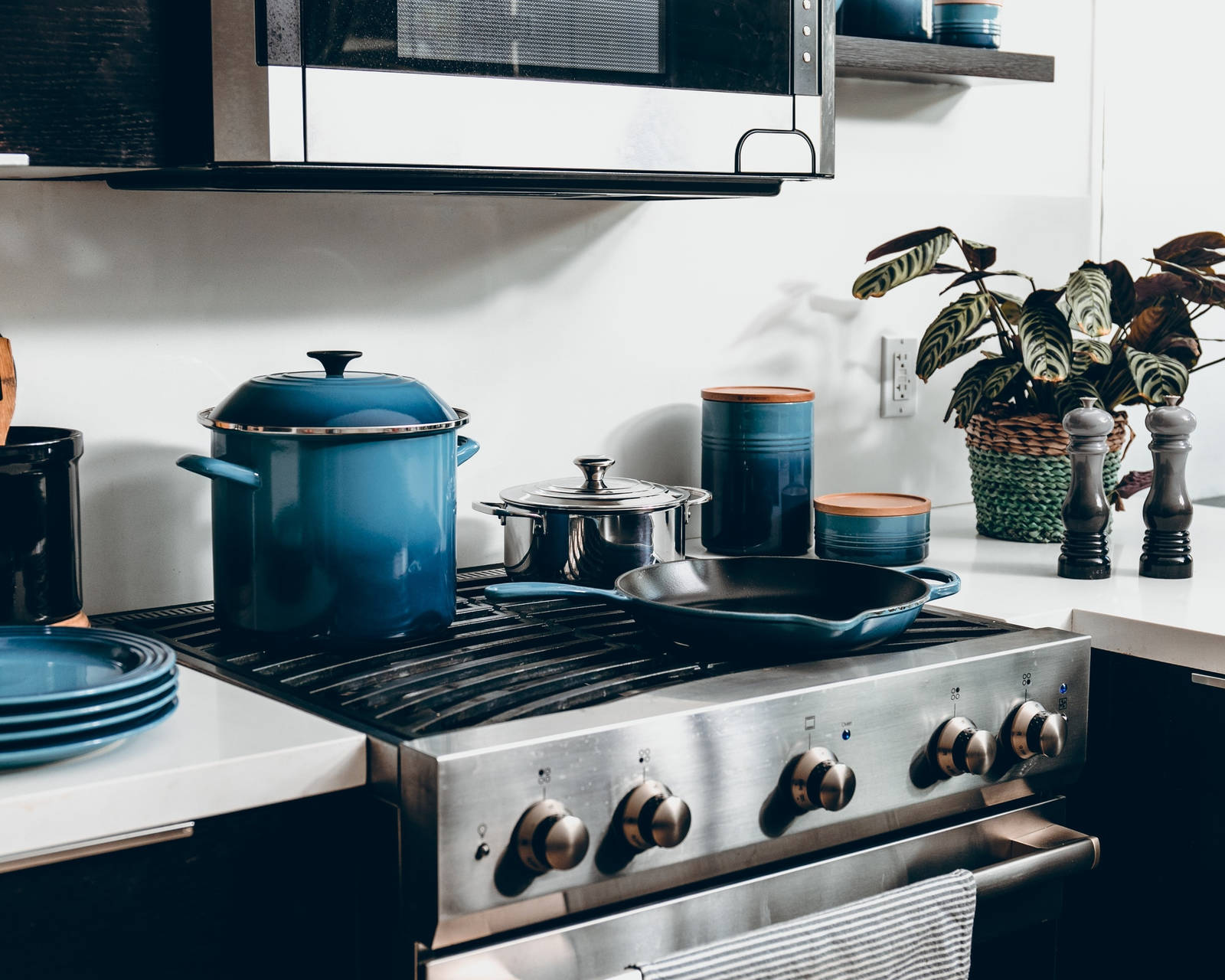Kalte Küche: Während der Sommerhitze sollte man tagsüber besser nicht kochen. 