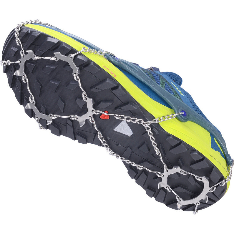 Geben halt bei Eis und Schnee: Spikes wie diese von der Marke Chainsen können an einem normalen Laufschuh befestigt werden.